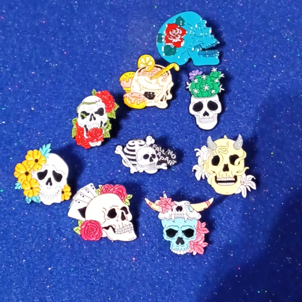 Skull Brooch Collection - Picture 6 of 8
